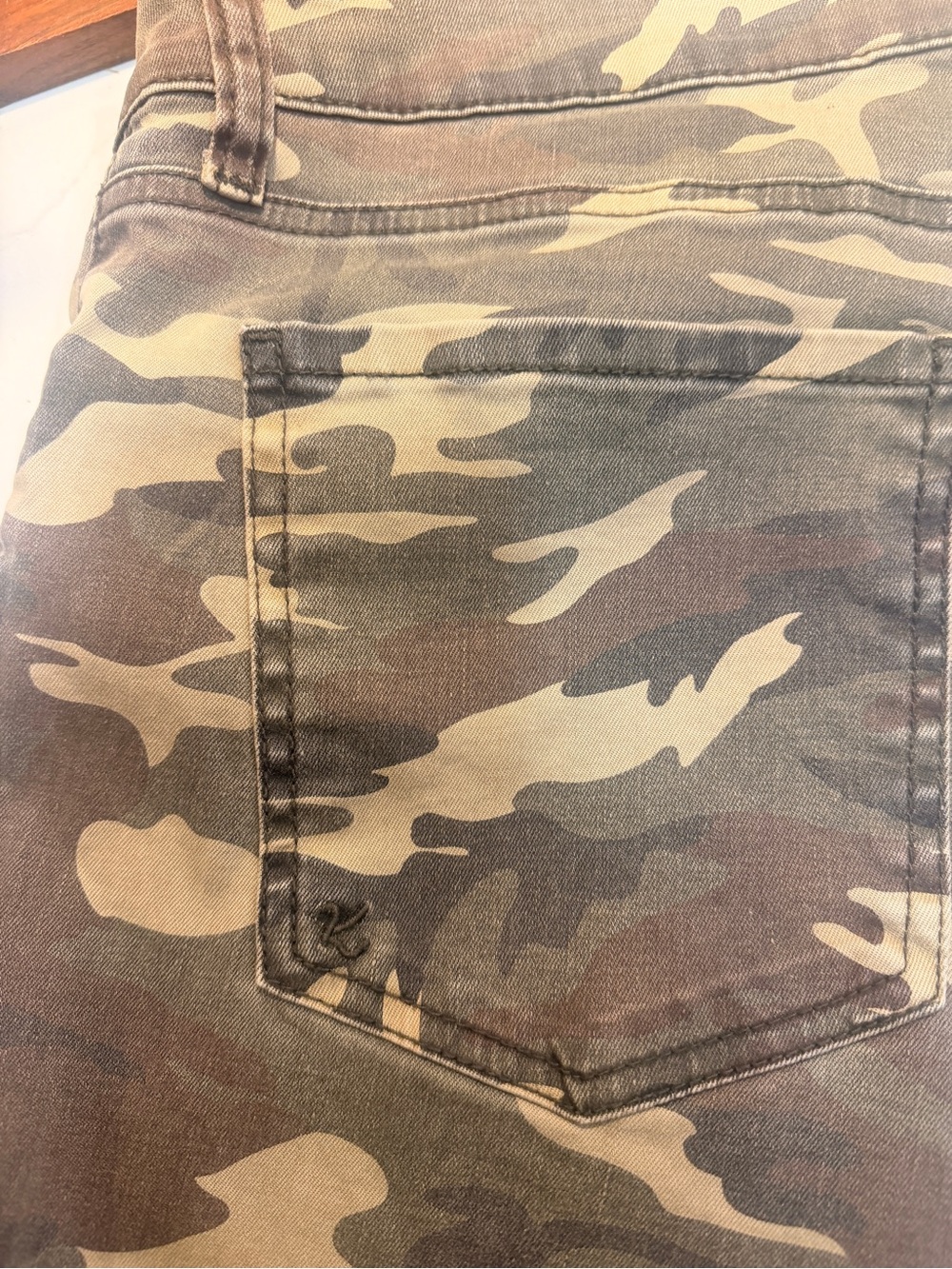 Kut from the Kloth Men's Camo Slim Straight Jeans - Olive Green and Tan - Picture 6 of 8